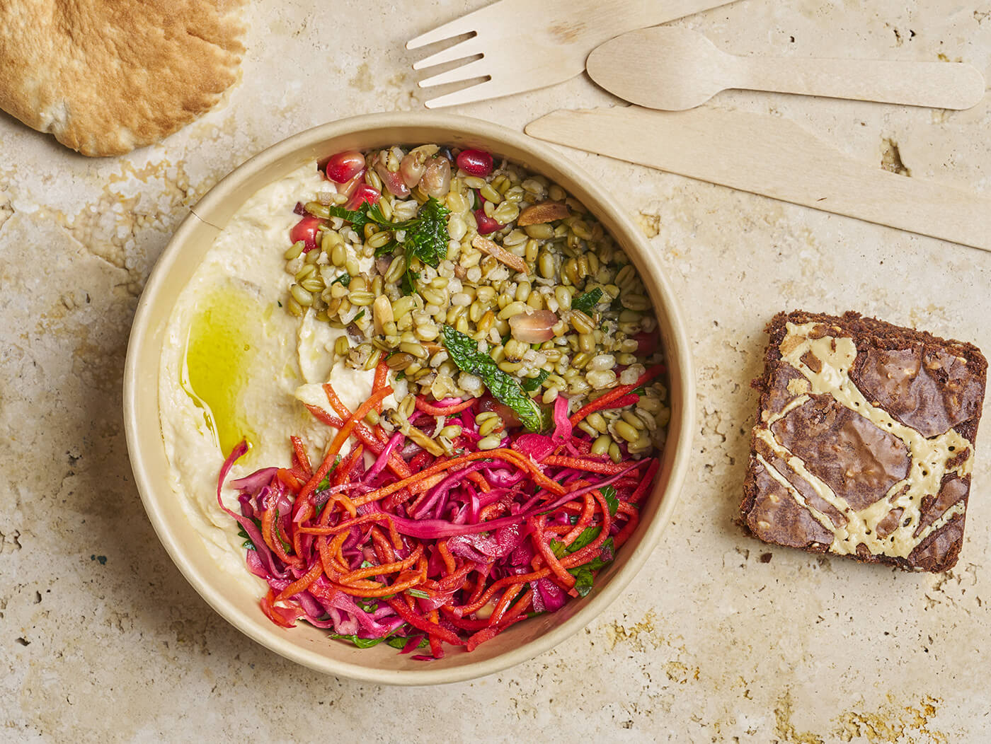 Formule duo Végétarien "Salatet Freekeh" et dessert - Les Cuistots Migrateurs