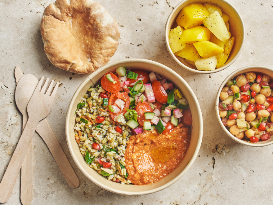 Plateau - repas Vegan "Muhammara" - Les Cuistots Migrateurs