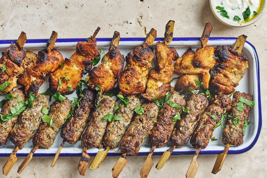 Assortiment de brochettes - Poulet mariné, Boeuf et agneau