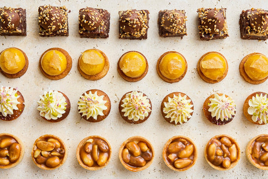 Assortiment de mignardises - Les Cuistots Migrateurs