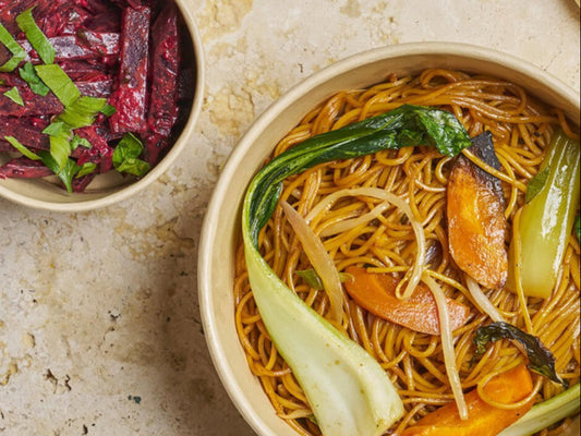 Formule duo Vegan "Chowmein" et entrée - Les Cuistots Migrateurs