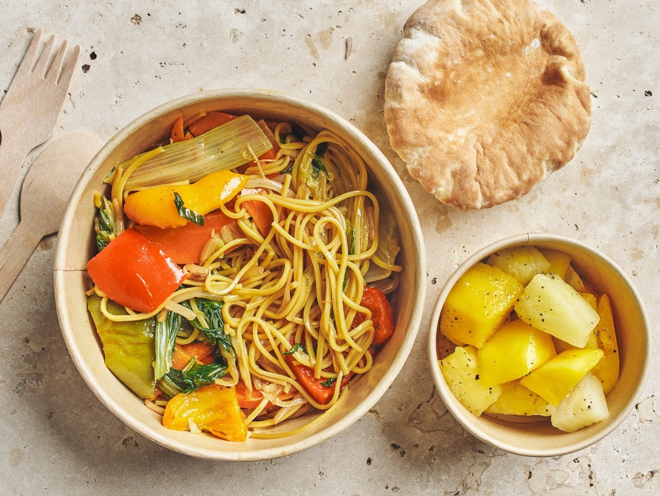 Plateau - repas Vegan "Chowmein" - Les Cuistots Migrateurs