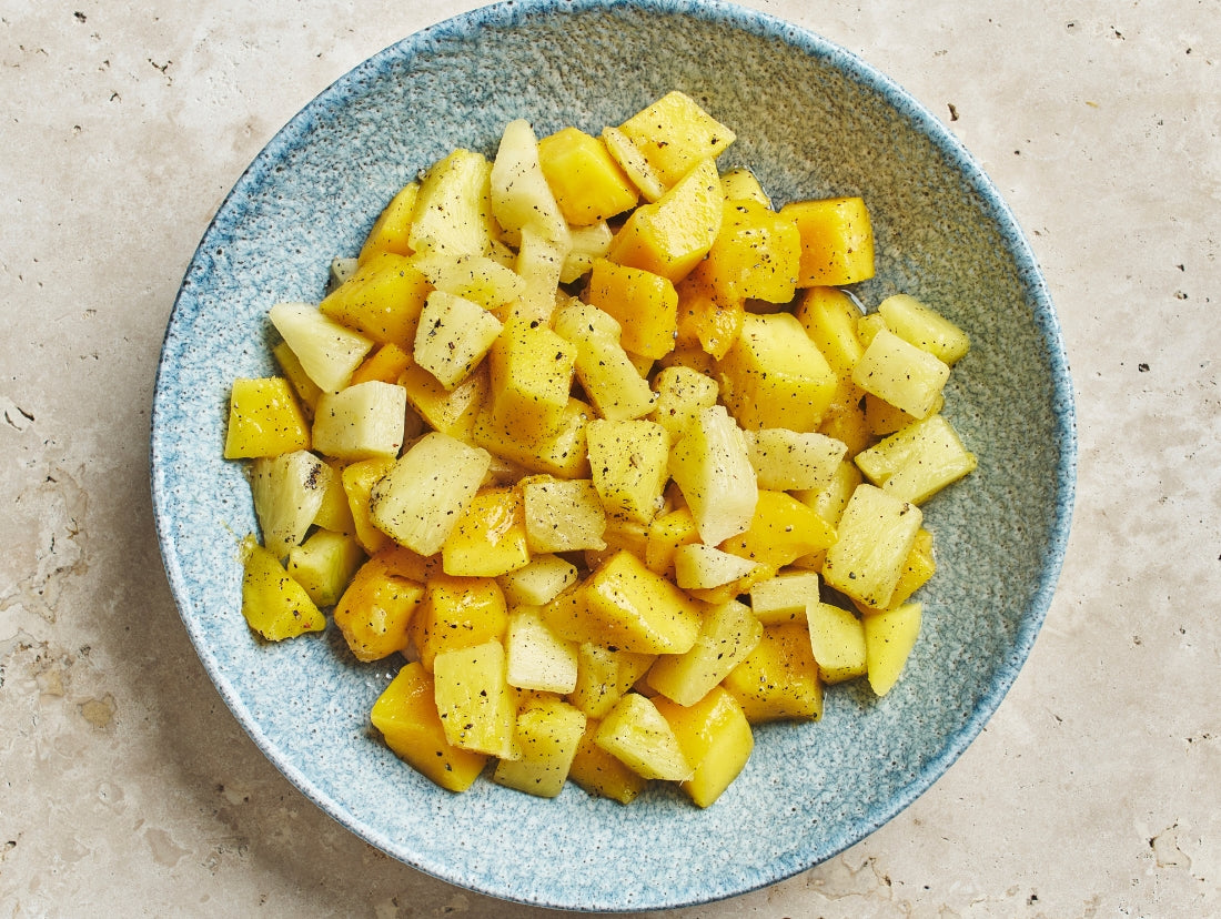 Salade de fruits de saison à la maniguette - Les Cuistots Migrateurs