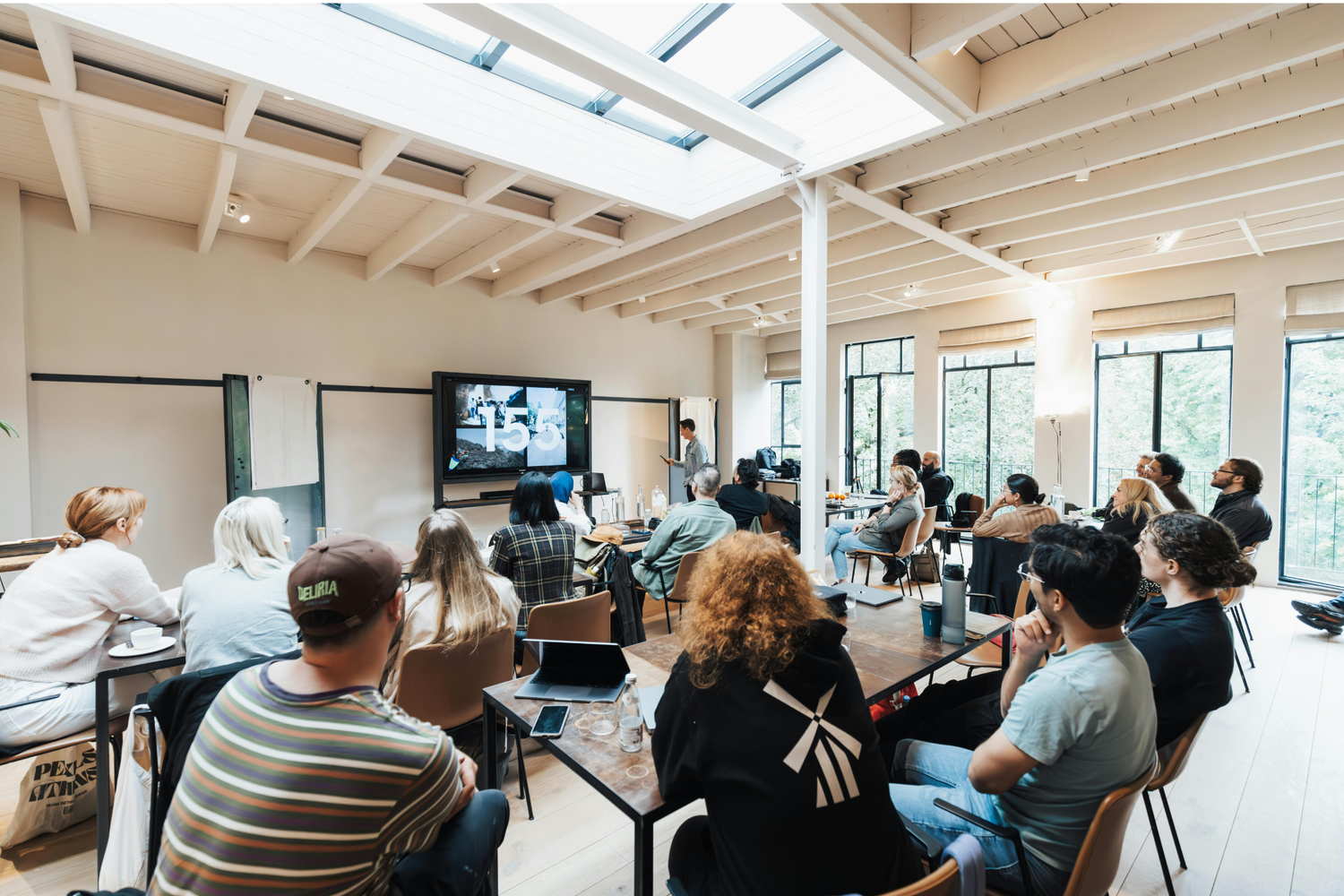 Plateaux repas traiteur pour un séminaire d’entreprise à Paris