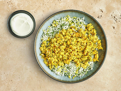 Mahi Sabzi Polo - Saumon au curcuma et riz aux herbes, sauce yaourt citron - Les Cuistots Migrateurs